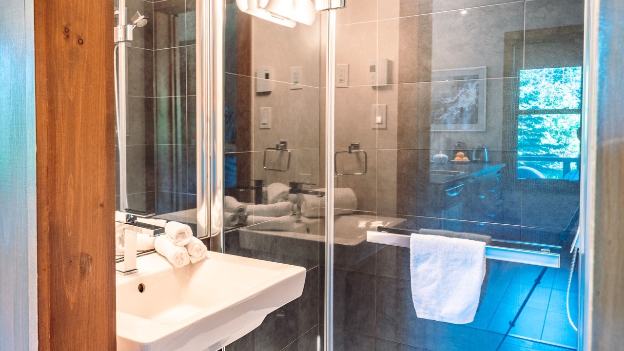 Photo of Bathroom in Lac Superieur Village
