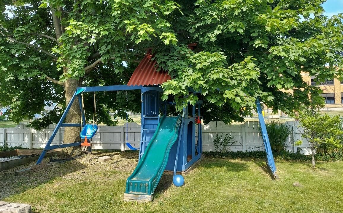 Photo of Others in Vermilion