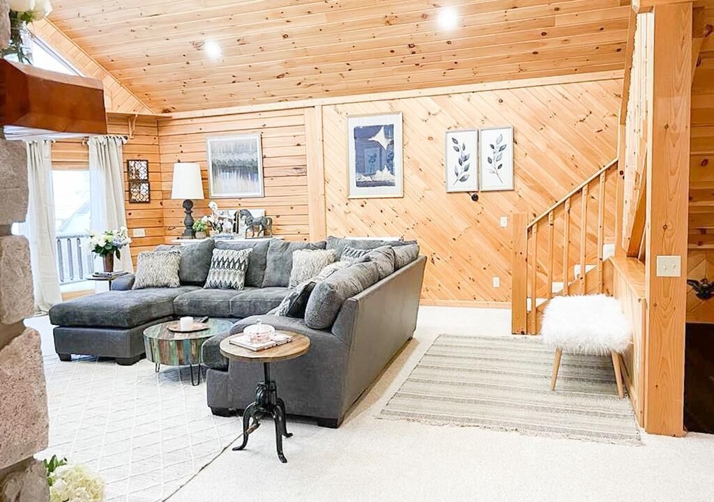 Photo of Livingroom in Mayville