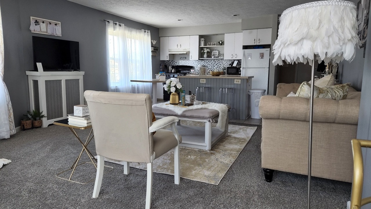 Photo of Livingroom in Lakewood
