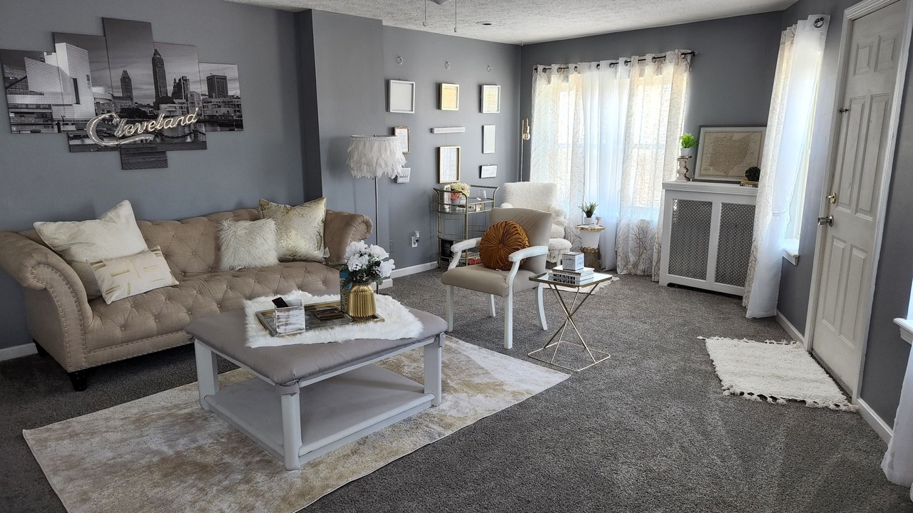 Photo of Livingroom in Lakewood