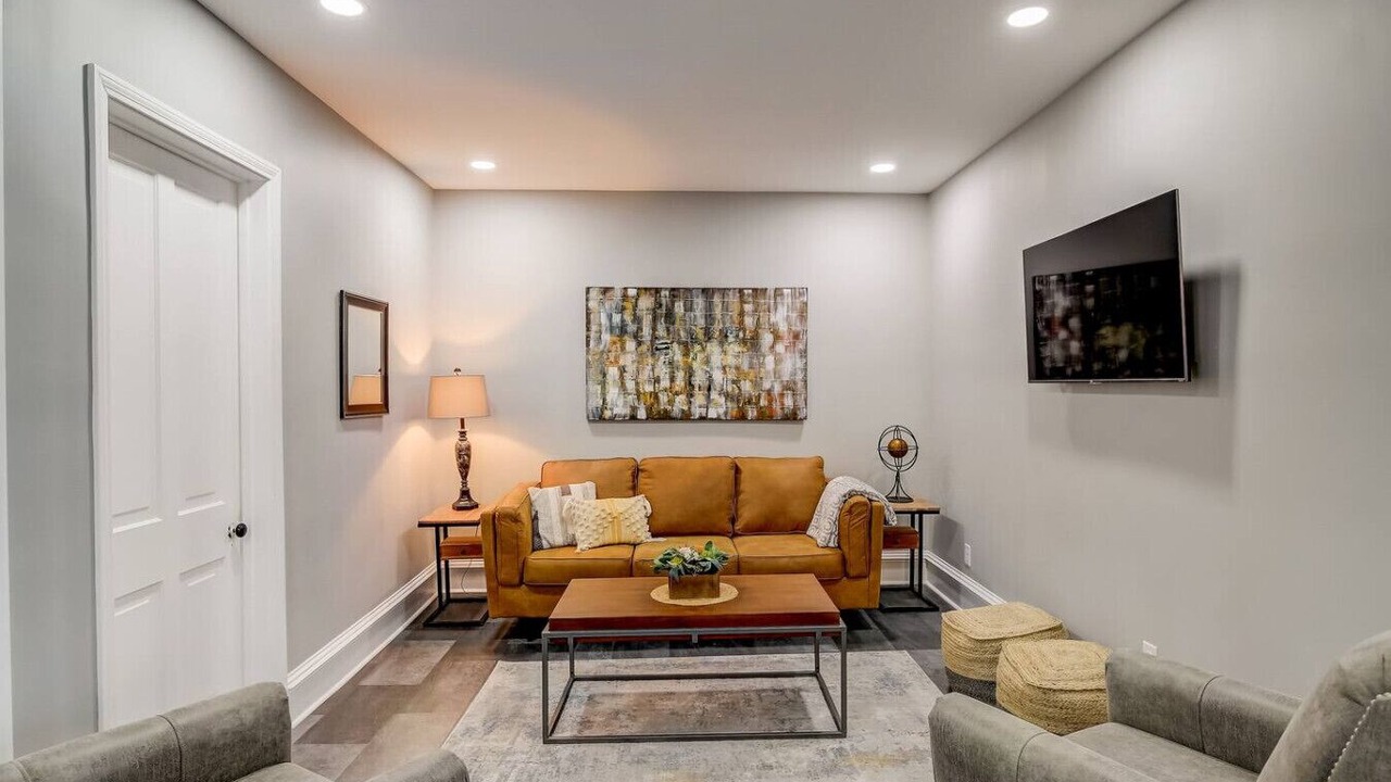 Photo of Livingroom in Huron
