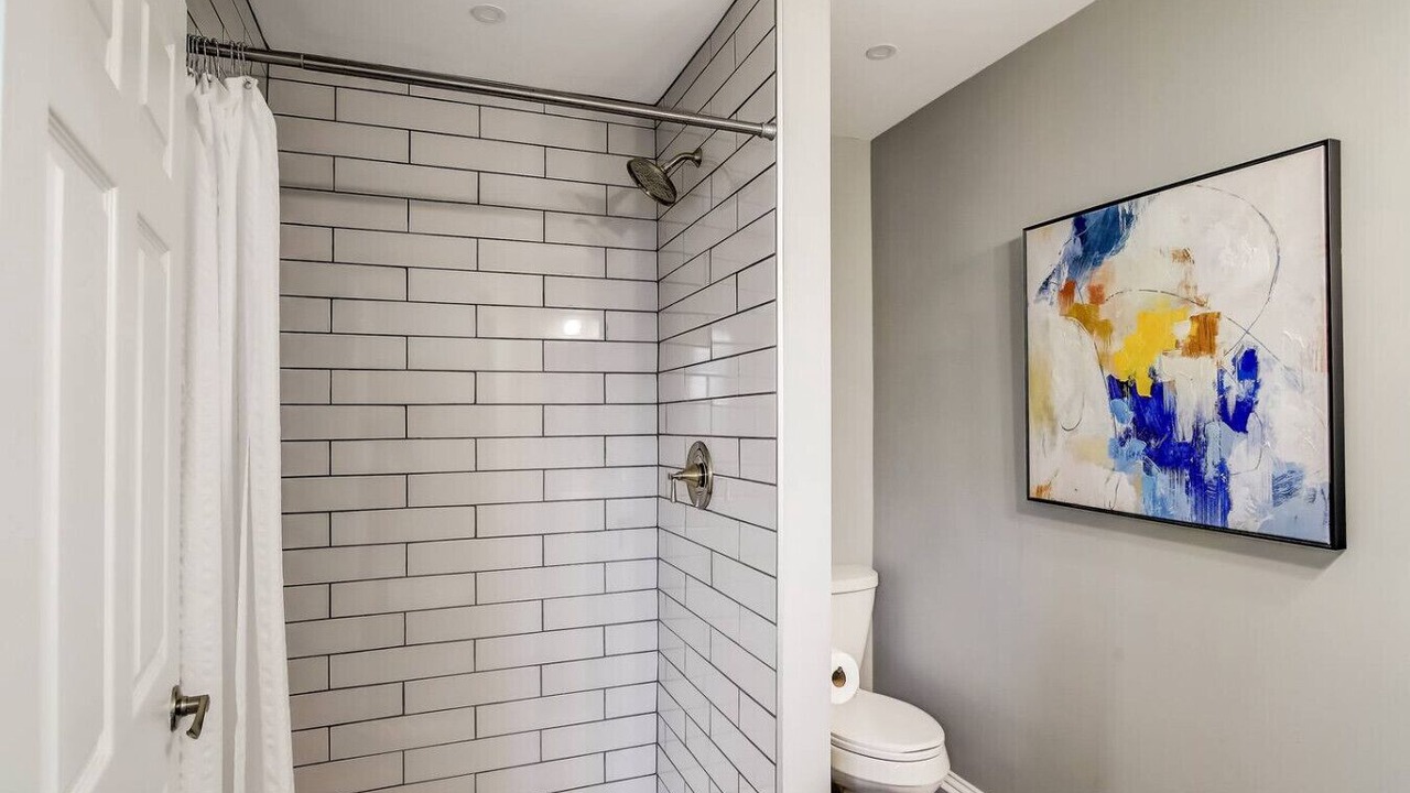 Photo of Bathroom in Huron