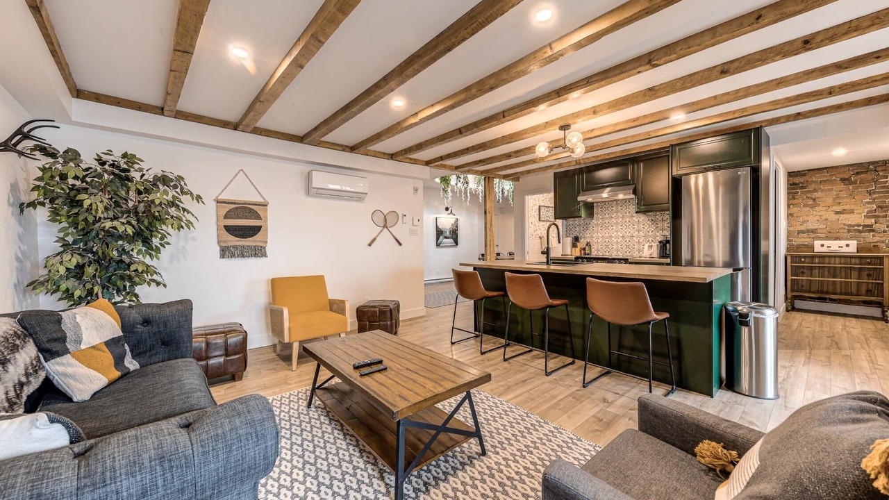 Photo of Livingroom in Old Quebec
