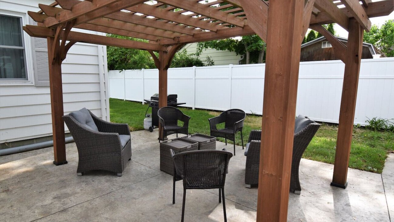 Photo of Outdoor in Huron