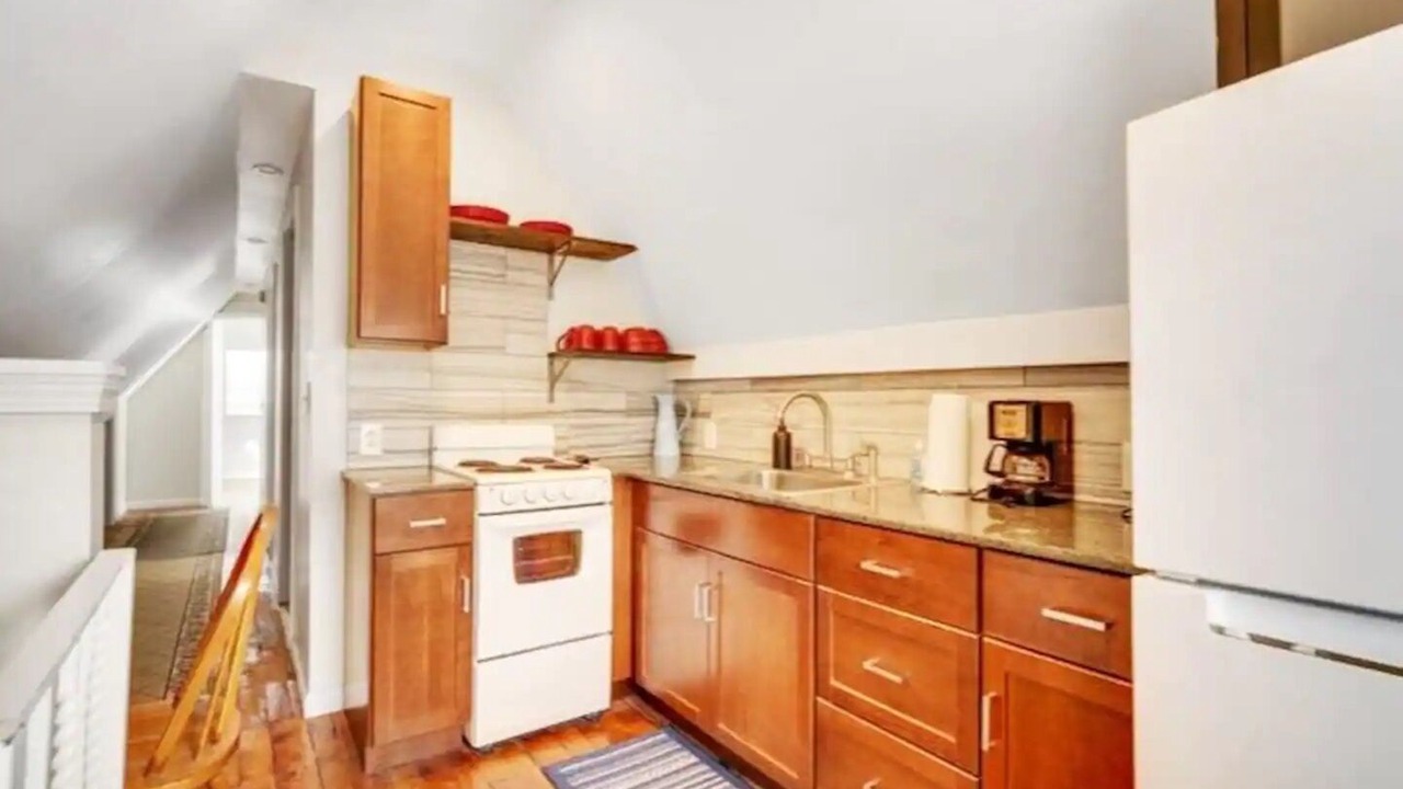 Photo of Kitchen in Front Park