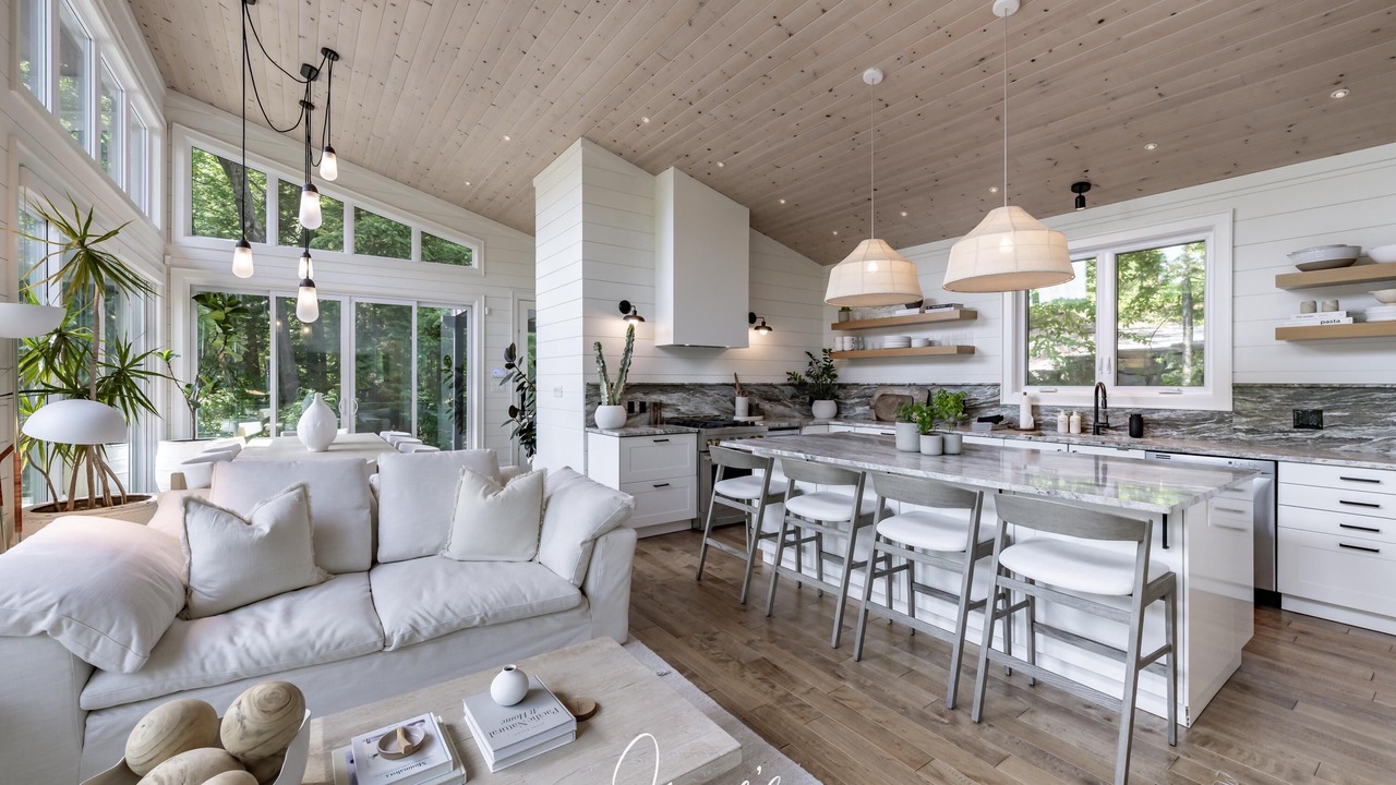 Photo of Bedroom in Muskoka Lakes