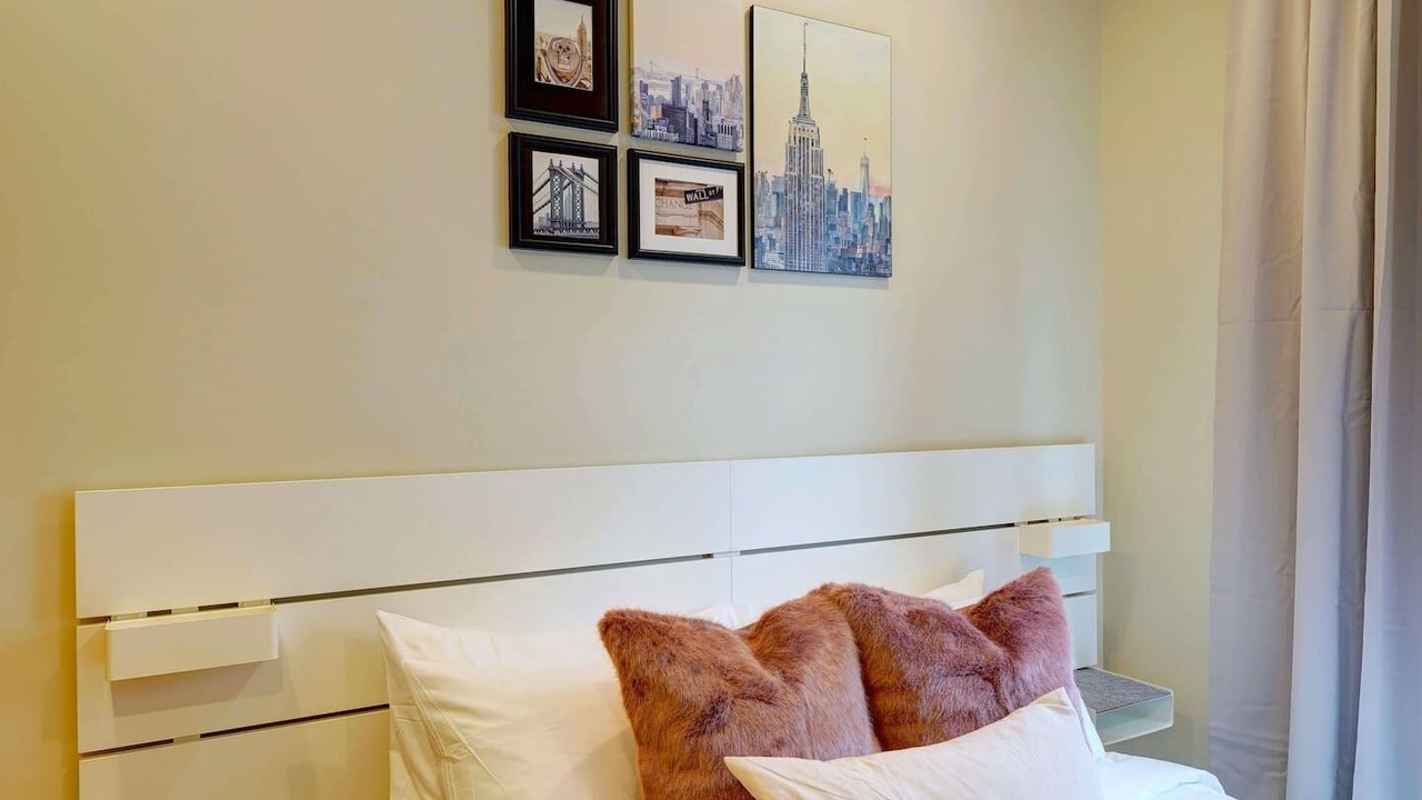 Photo of Bedroom in Plateau Mont Royal