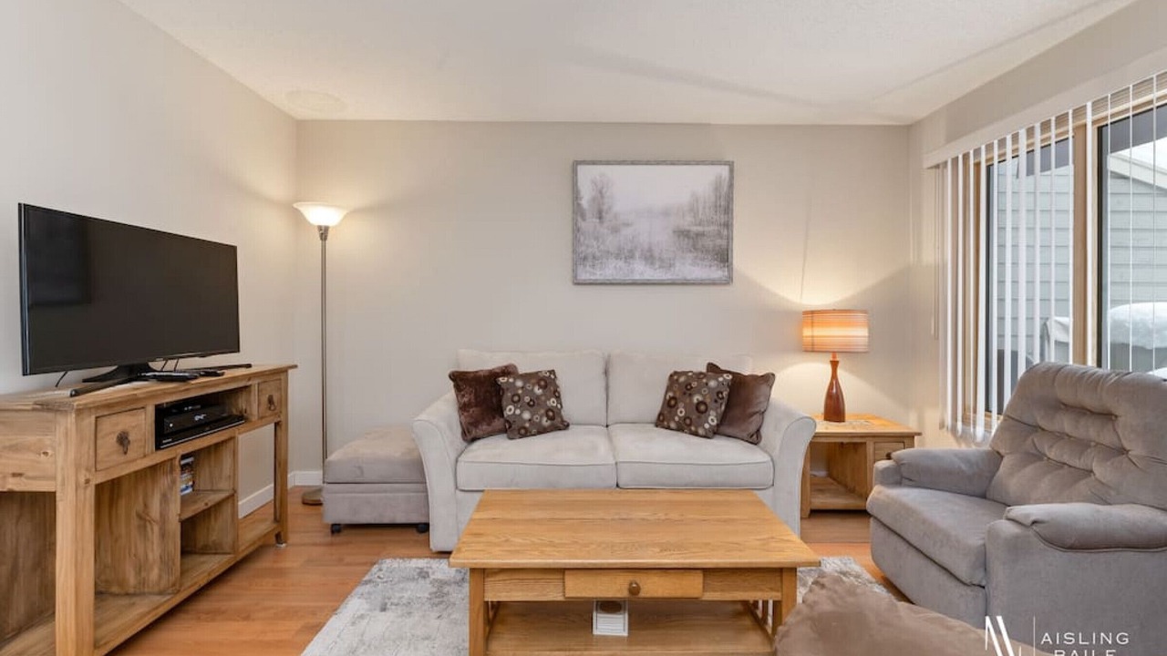 Photo of Bedroom in Radium Hot Springs