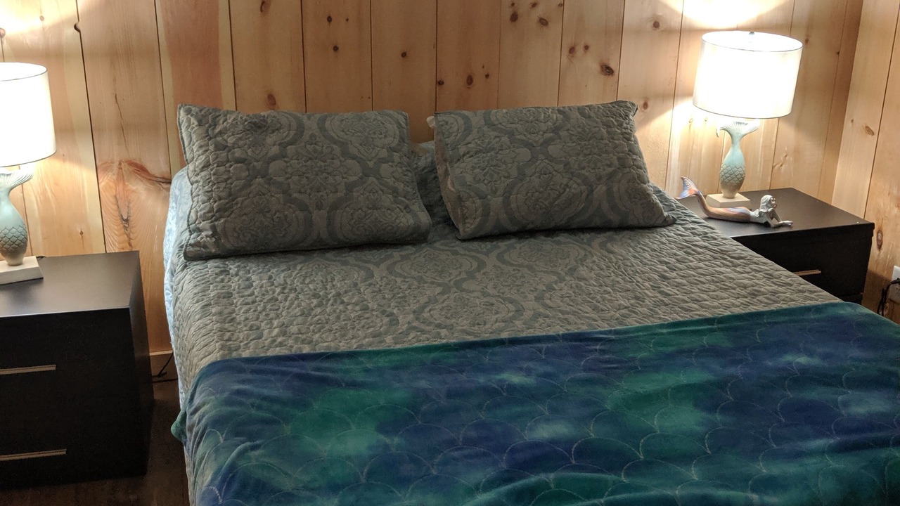 Photo of Bathroom in Oak Harbor