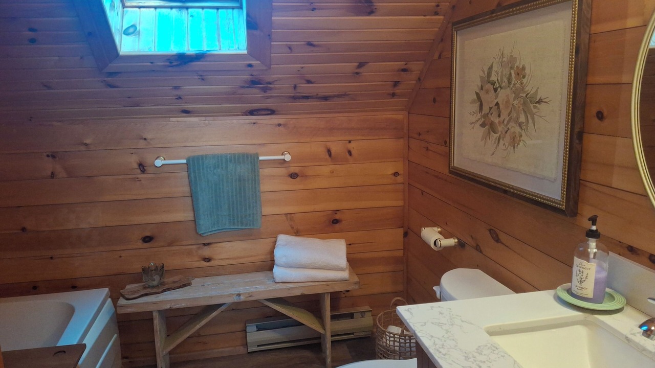 Photo of Bathroom in Brackley Beach