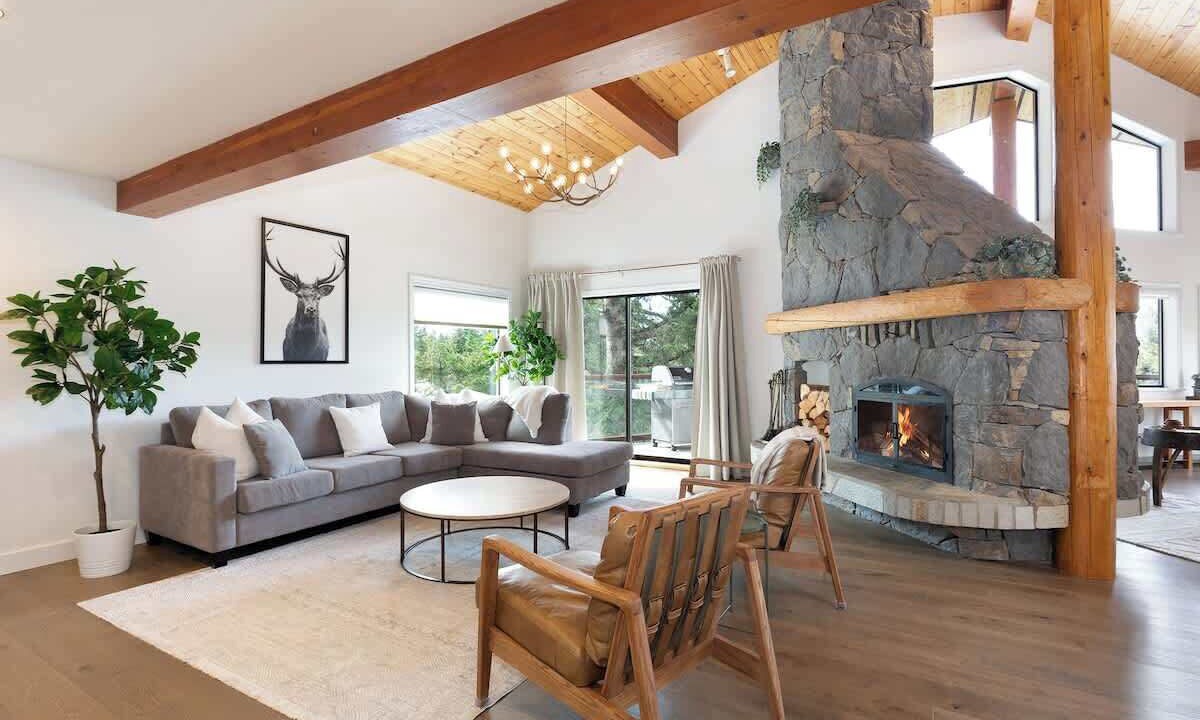Photo of Livingroom in Whistler