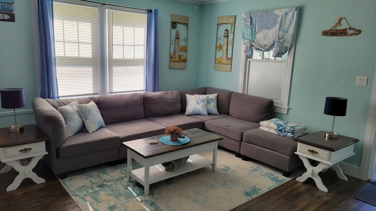Photo of Livingroom in Sylvan Beach