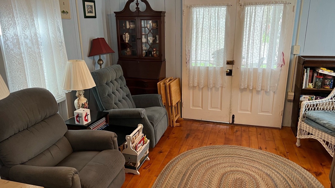 Photo of Livingroom in Lakeside