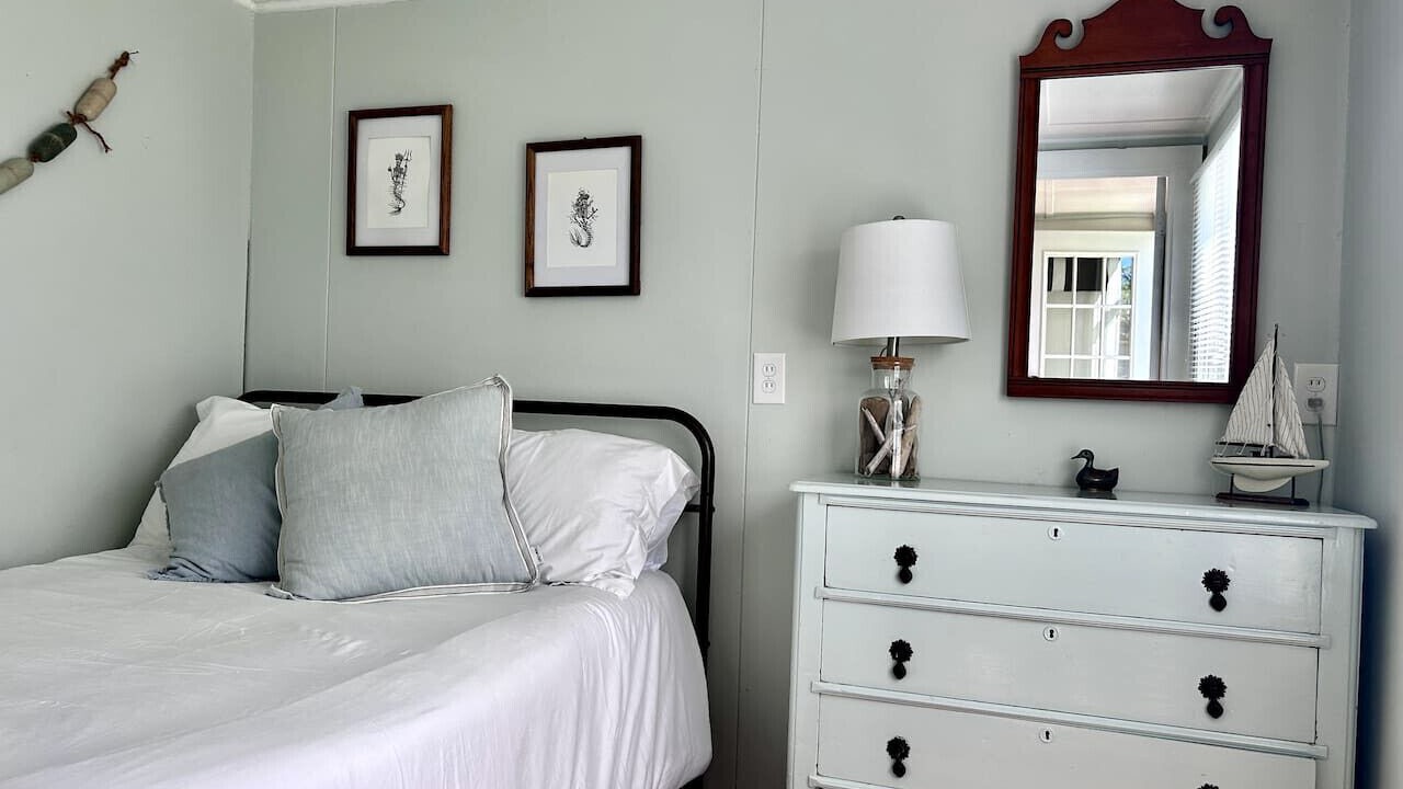 Photo of Bedroom in Geneva-on-the-Lake