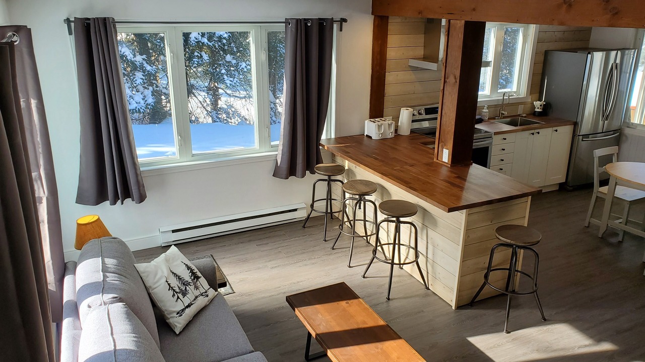 Photo of Livingroom in St-Adolphe-d'Howard