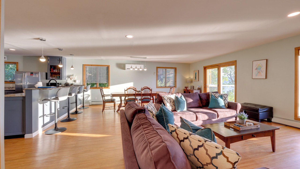 Photo of Livingroom in Honeoye