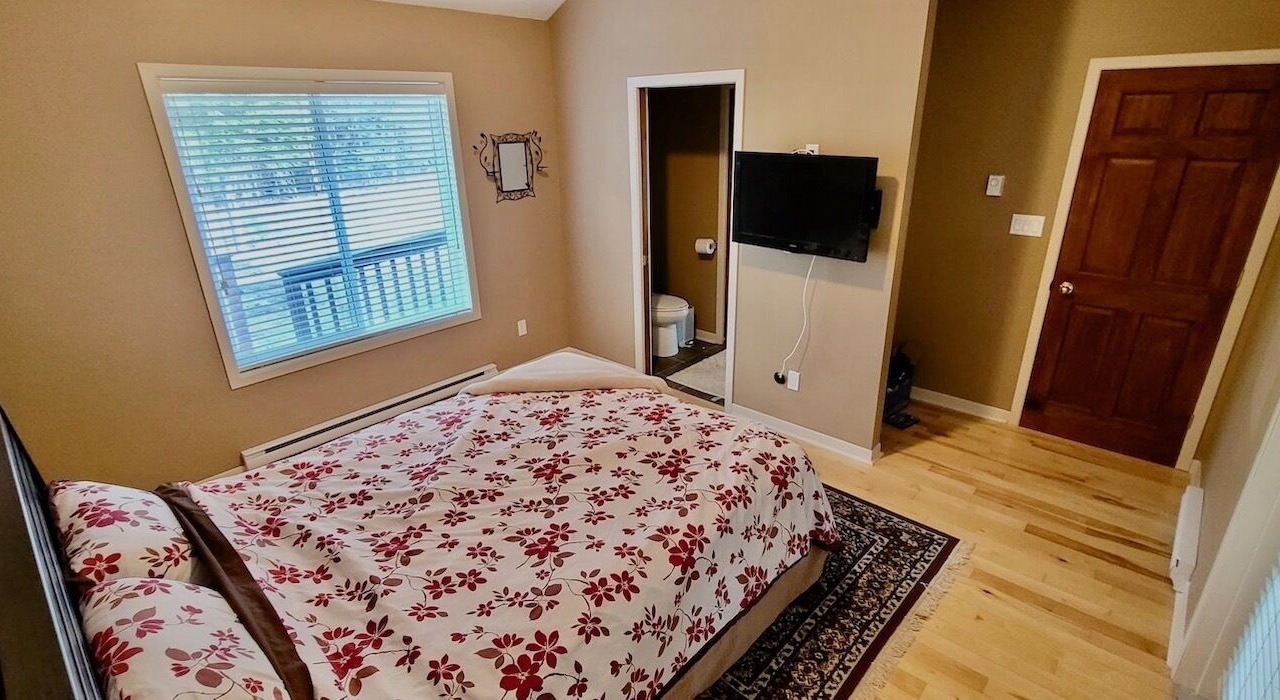Photo of Bedroom in Irondale