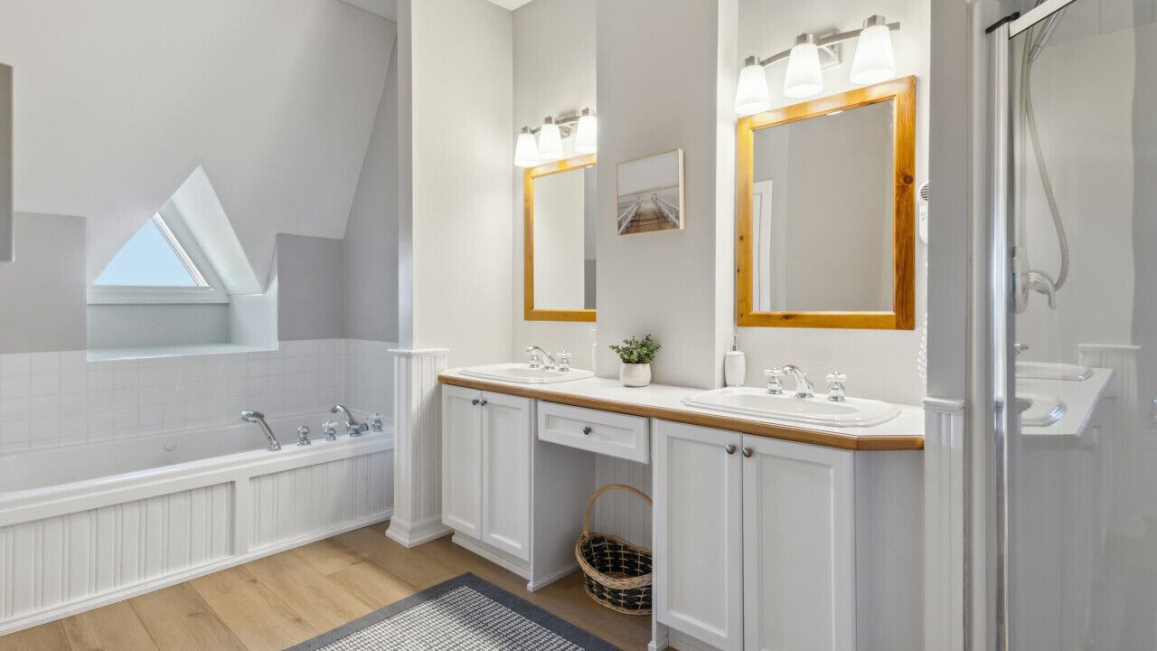 Photo of Bathroom in The Blue Mountains
