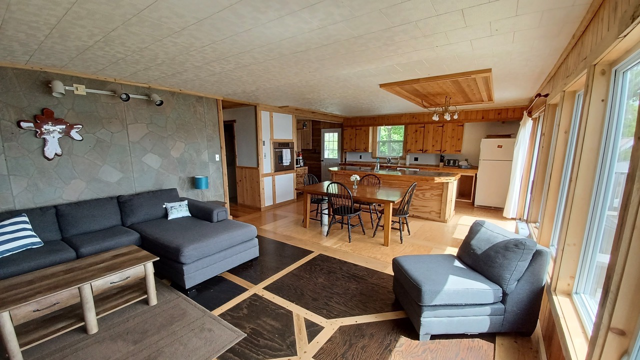 Photo of Livingroom in Georgian Bay