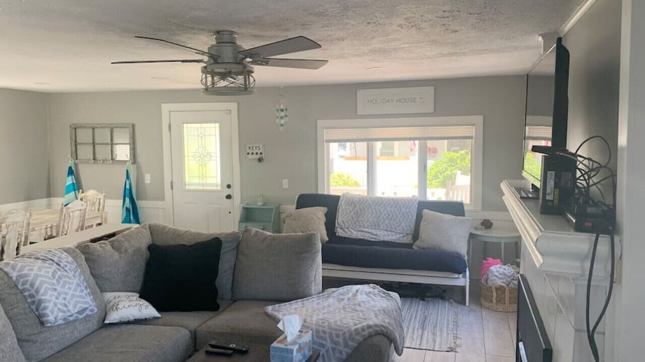 Photo of Livingroom in Huron
