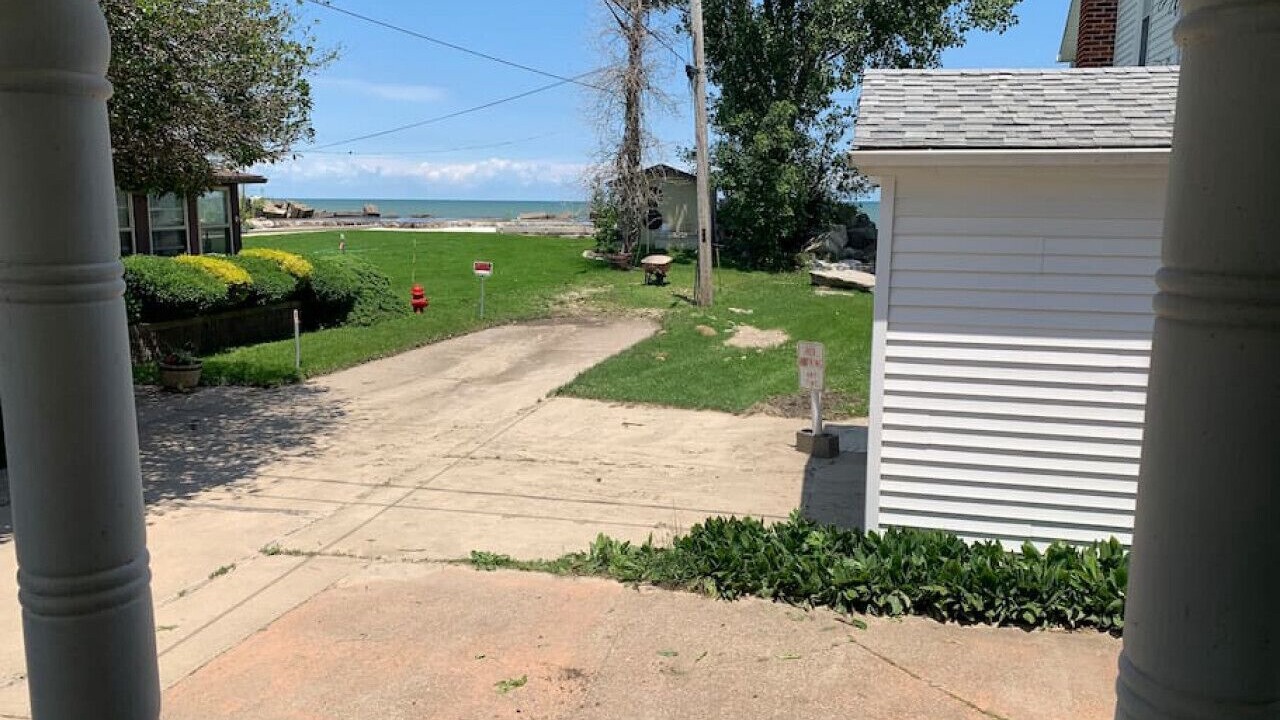 Photo of Outdoor in Huron
