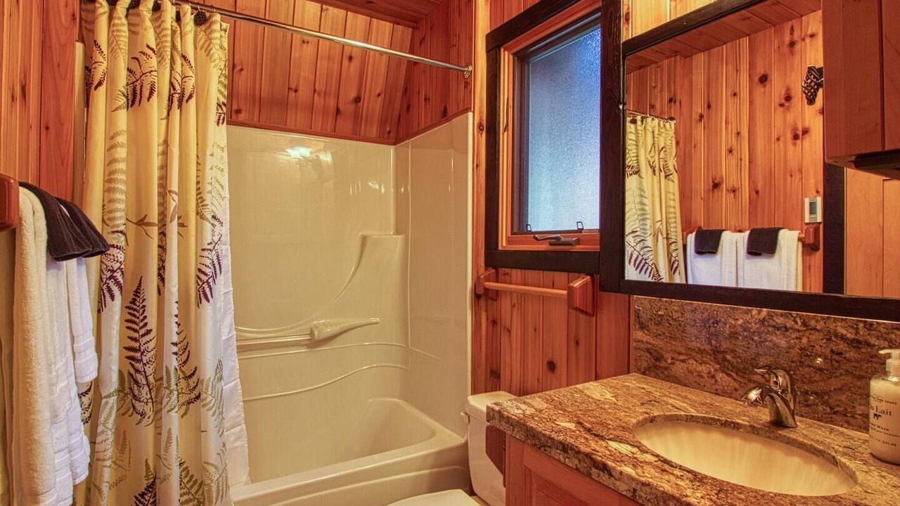 Photo of Bathroom in Windermere