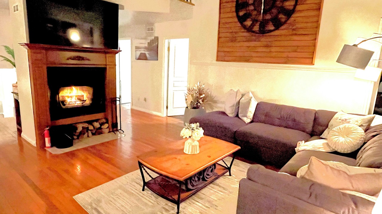 Photo of Livingroom in Saint-Jean-de-Matha