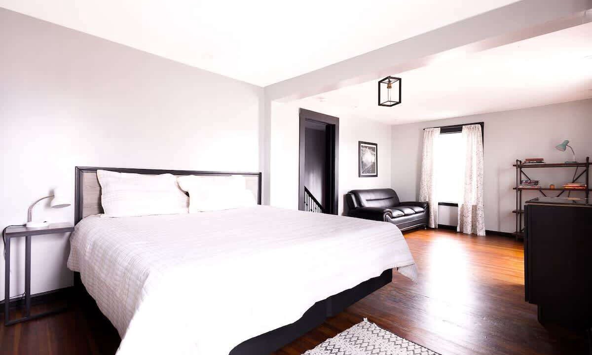 Photo of Bedroom in Niagara Falls