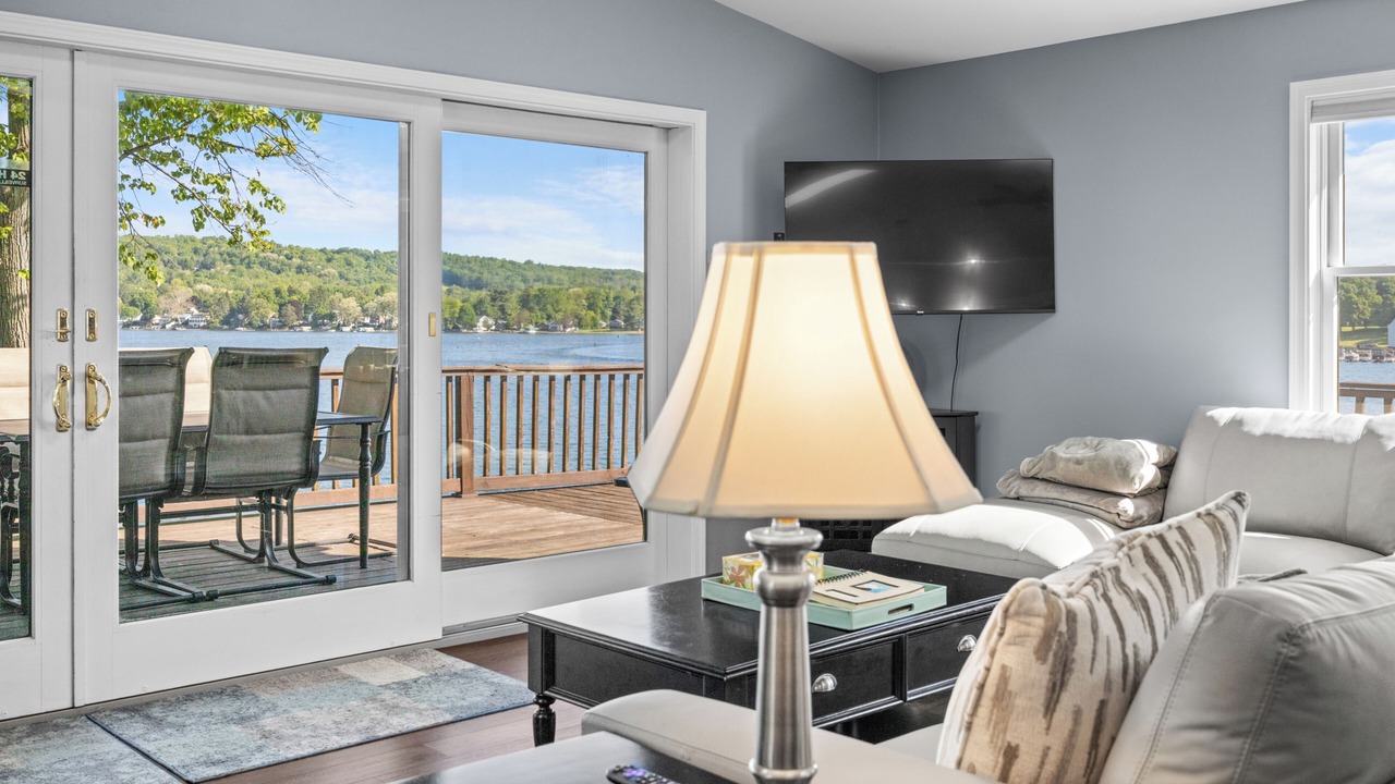 Photo of Livingroom in Penn Yan