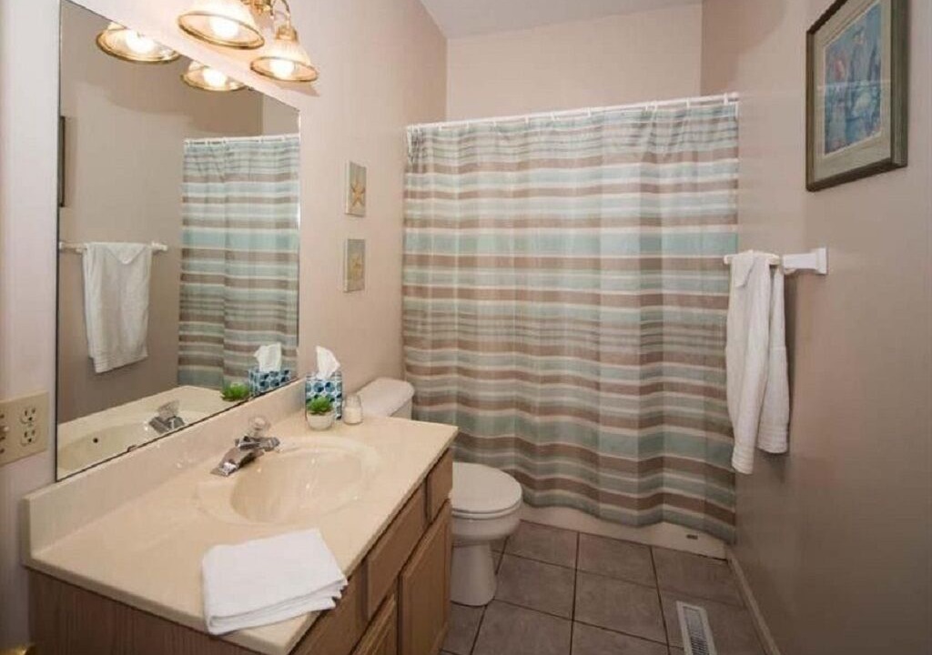 Photo of Bathroom in Port Clinton