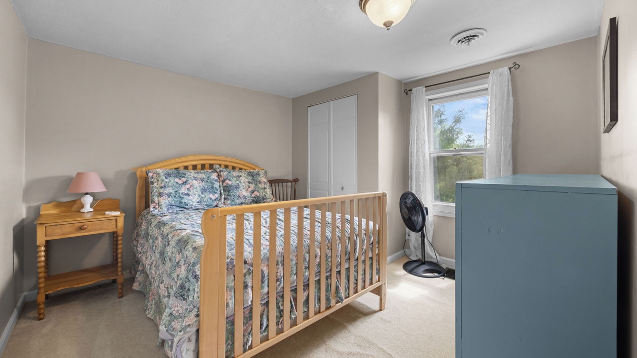 Photo of Bedroom in Conesus