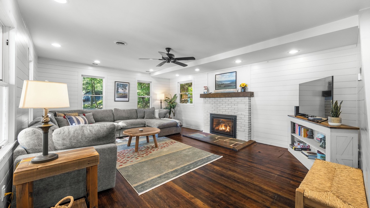 Photo of Livingroom in Grange Landing