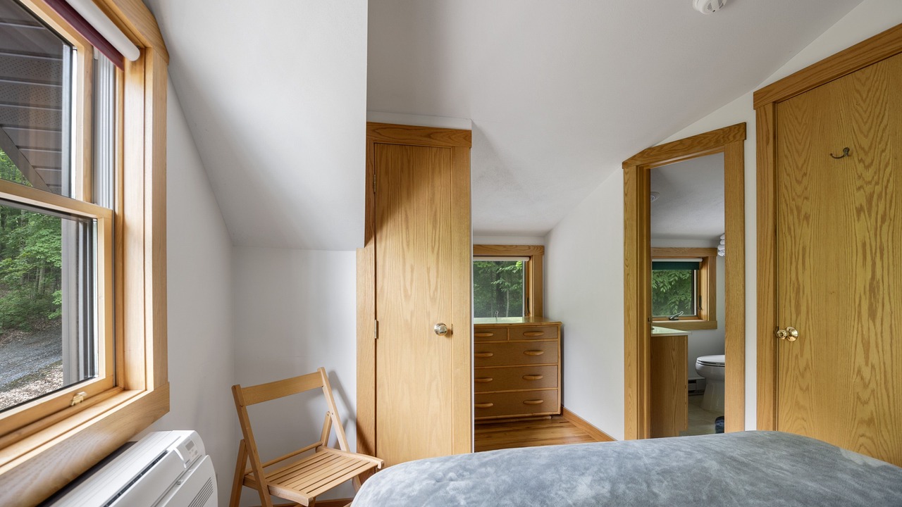 Photo of Bedroom in Skaneateles