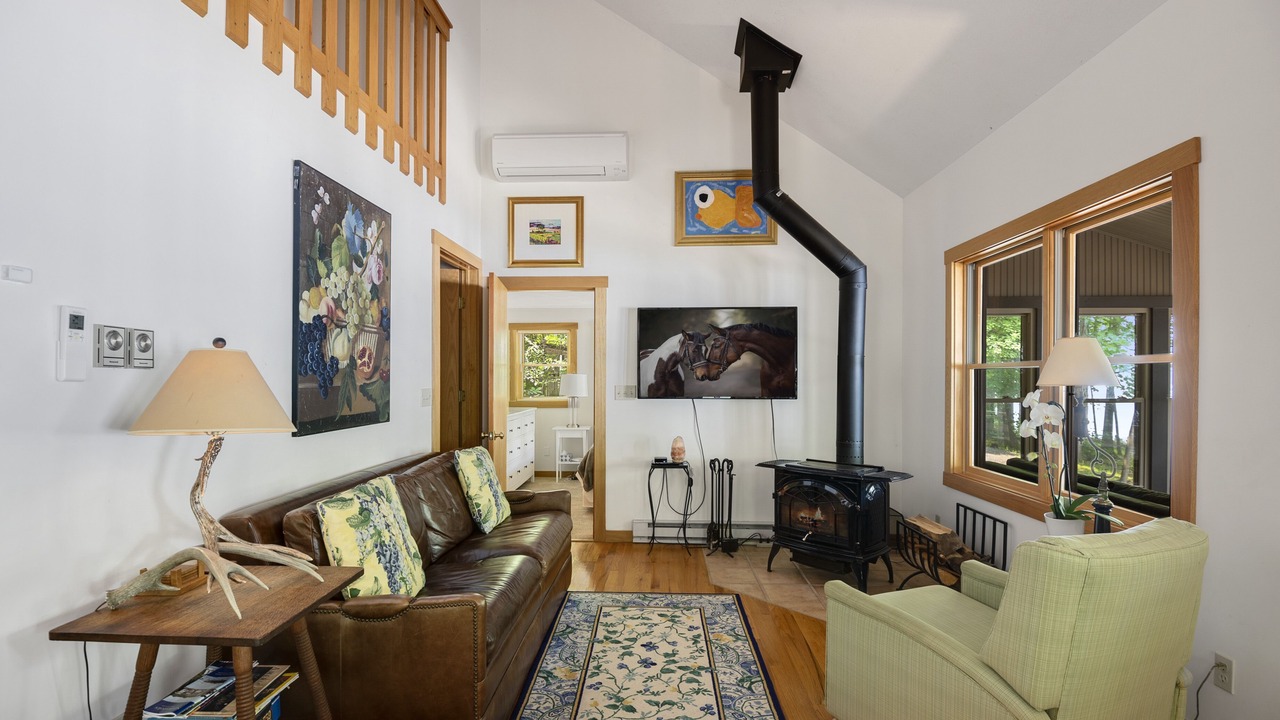 Photo of Livingroom in Skaneateles