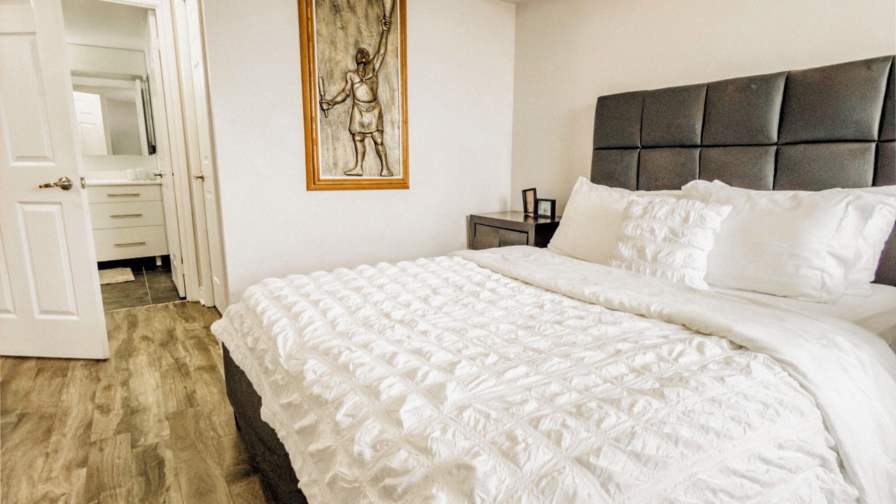 Photo of Bedroom in Downtown Mississauga