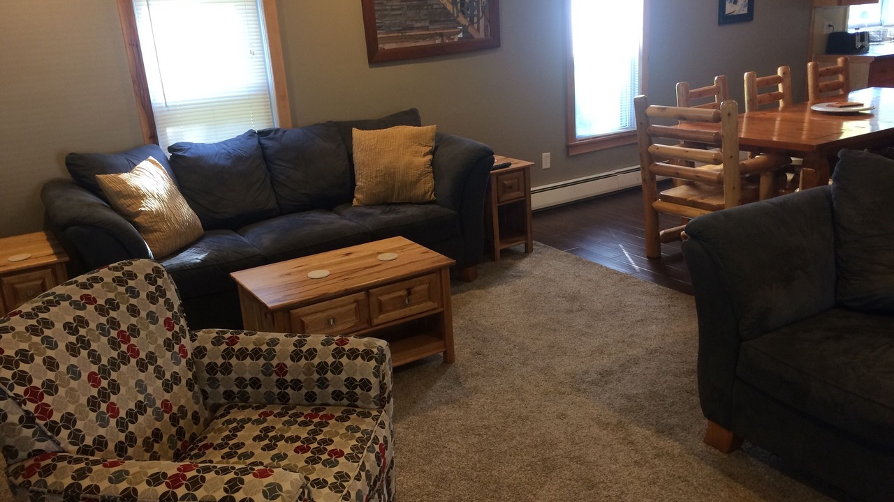 Photo of Livingroom in Ellicottville