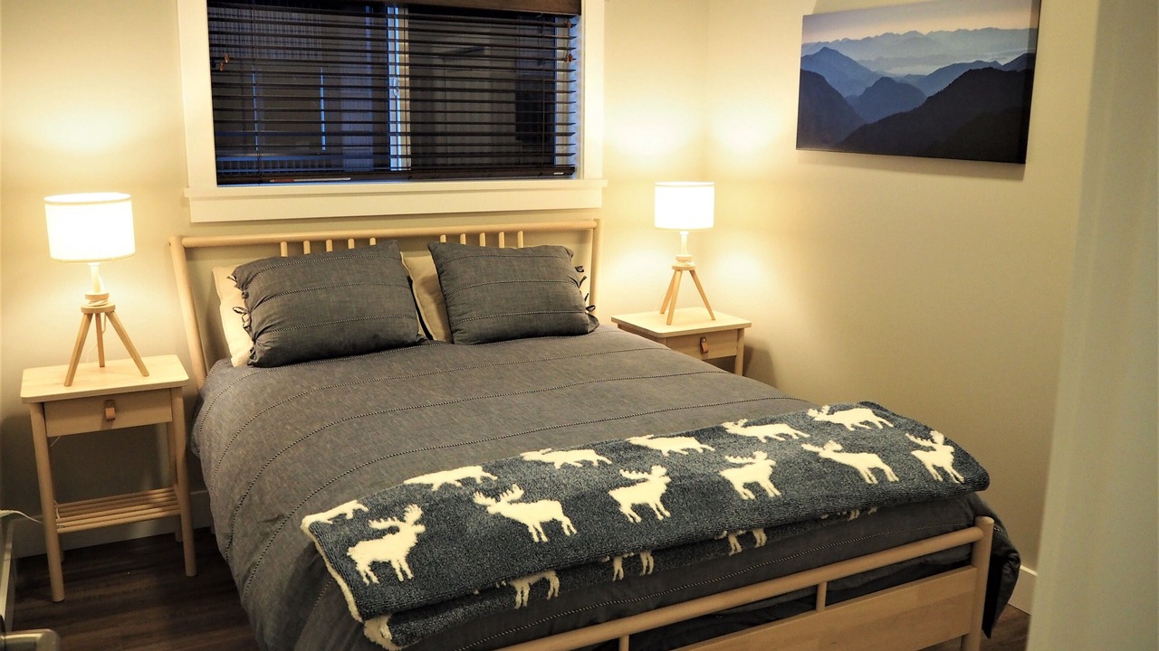 Photo of Bedroom in Port Renfrew