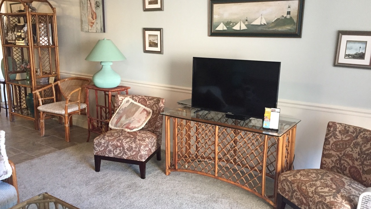 Photo of Livingroom in Port Clinton