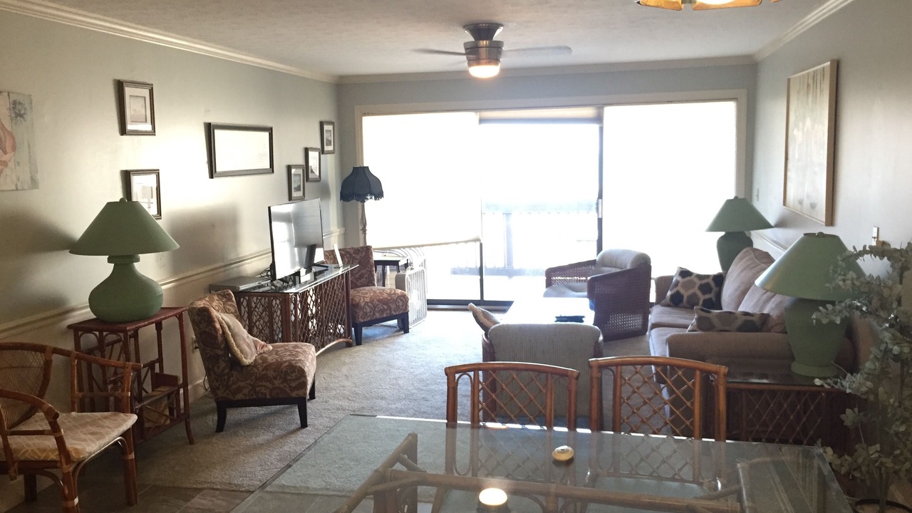 Photo of Livingroom in Port Clinton