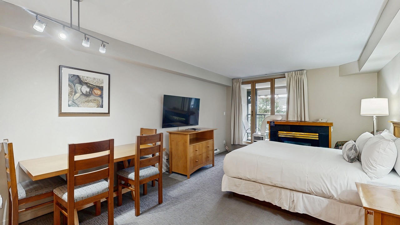 Photo of Bedroom in Whistler Village