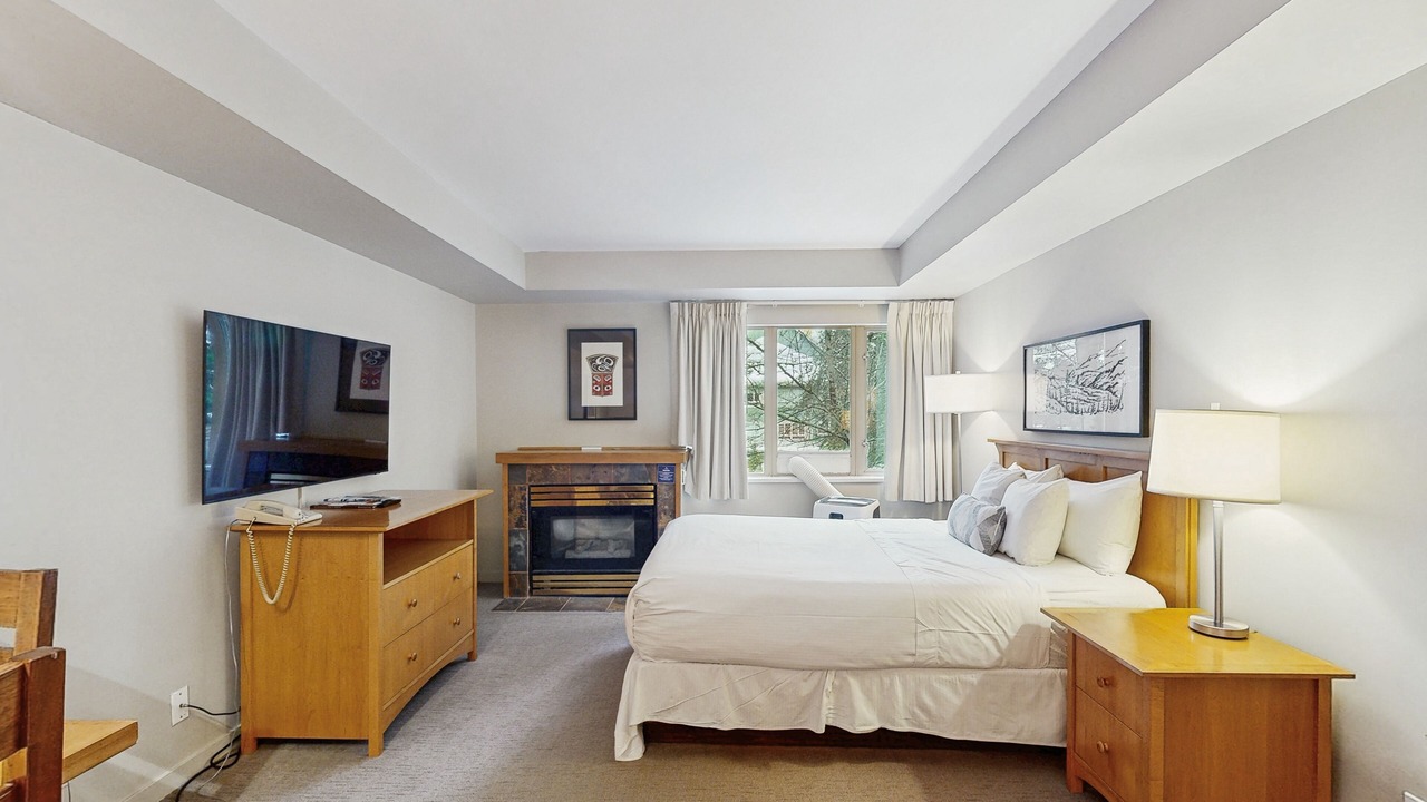 Photo of Bedroom in Whistler Village