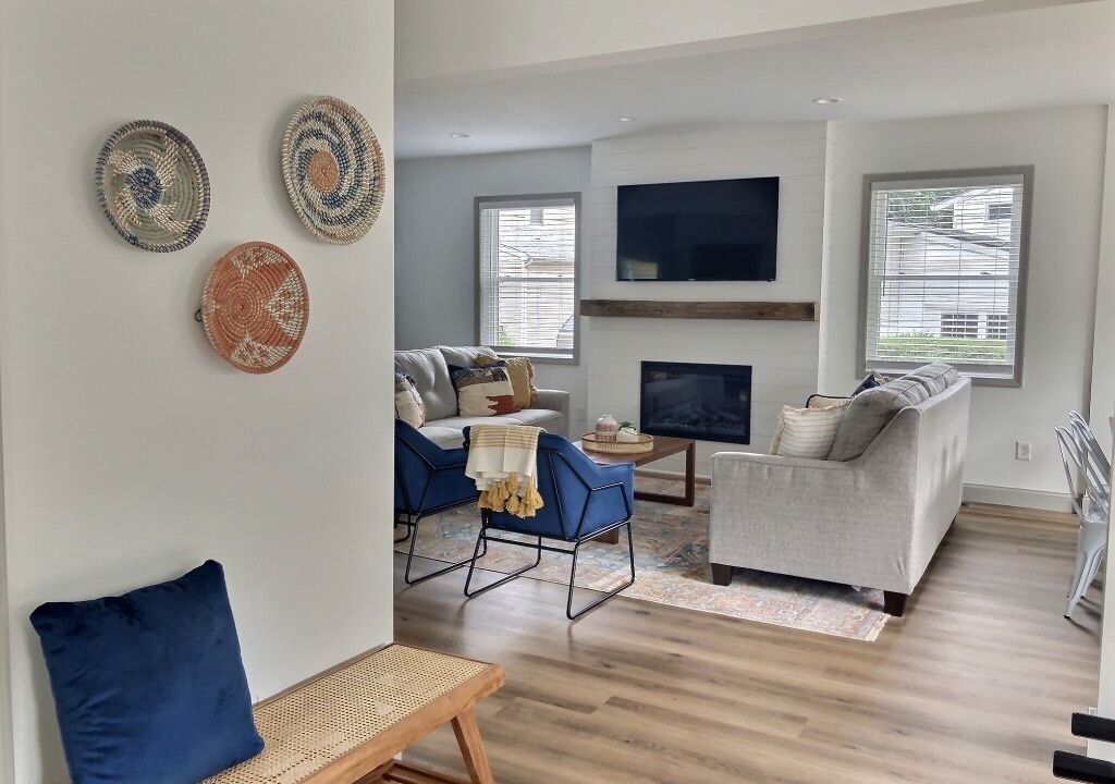 Photo of Livingroom in Huron