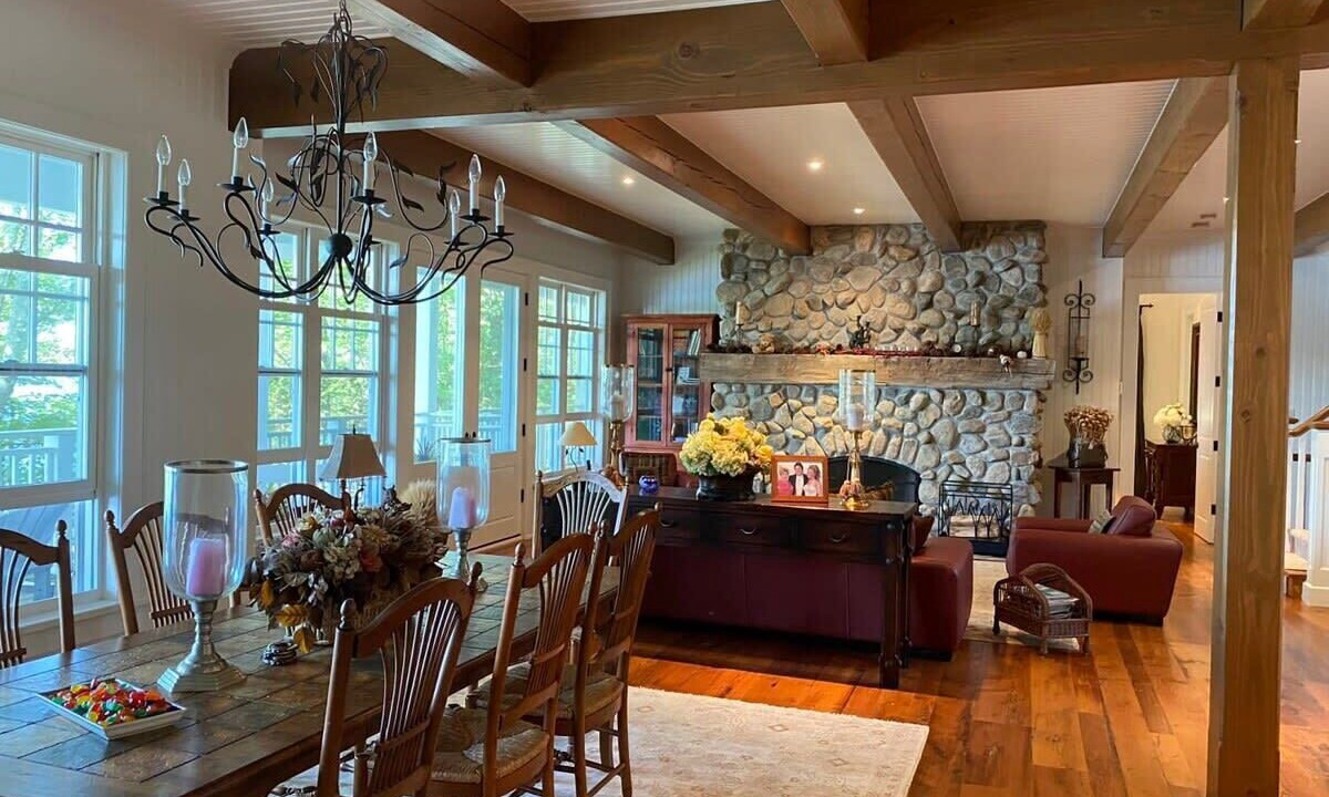 Photo of Livingroom in Crystal Beach