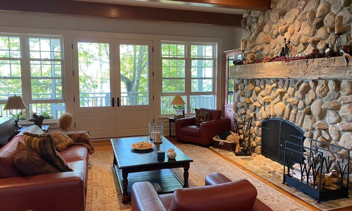 Photo of Livingroom in Crystal Beach