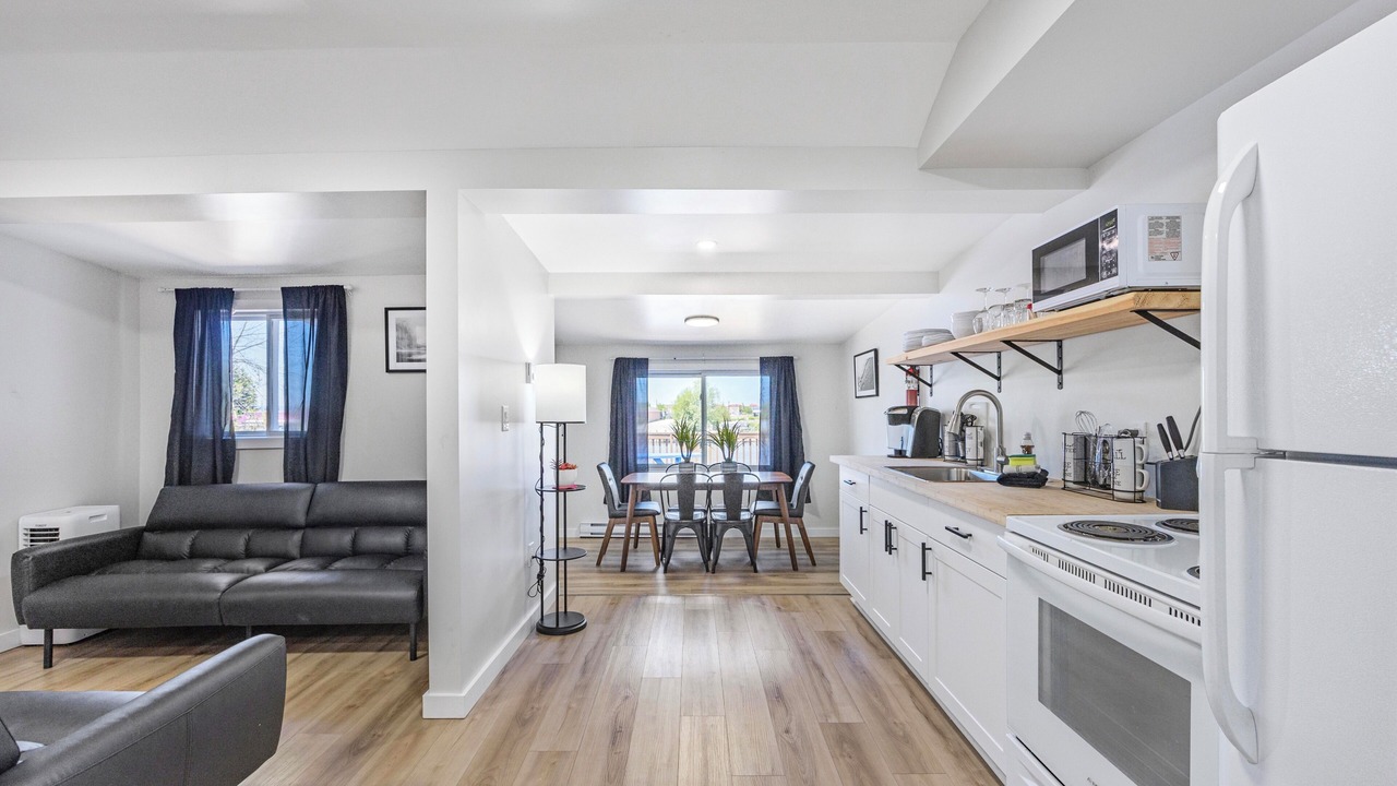Photo of Kitchen in Wasaga Beach
