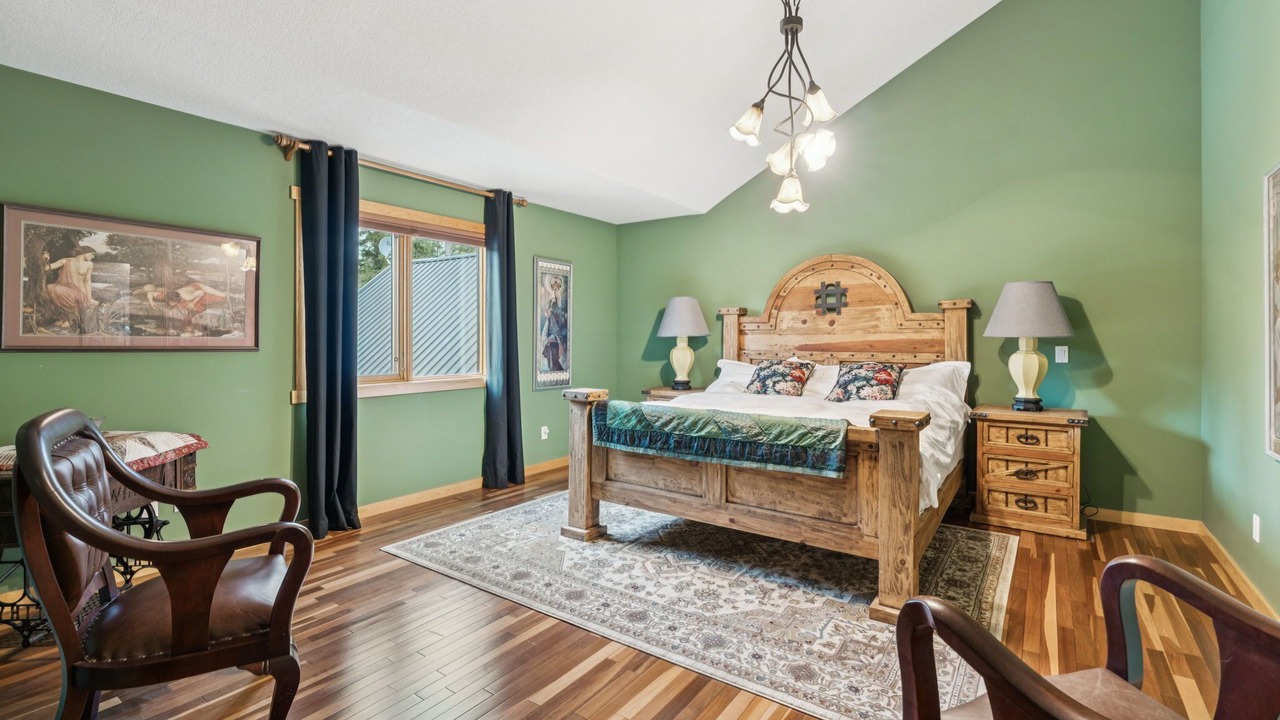 Photo of Bedroom in Bragg Creek