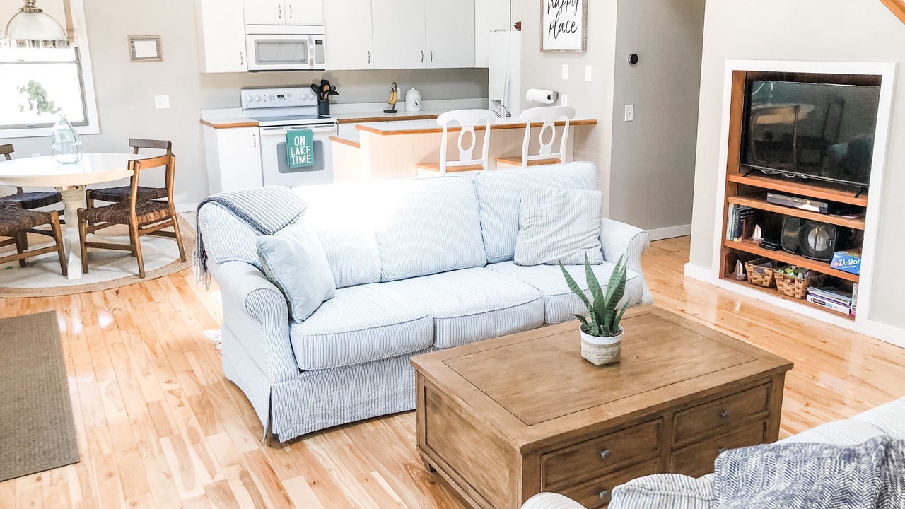 Photo of Livingroom in Kelleys Island