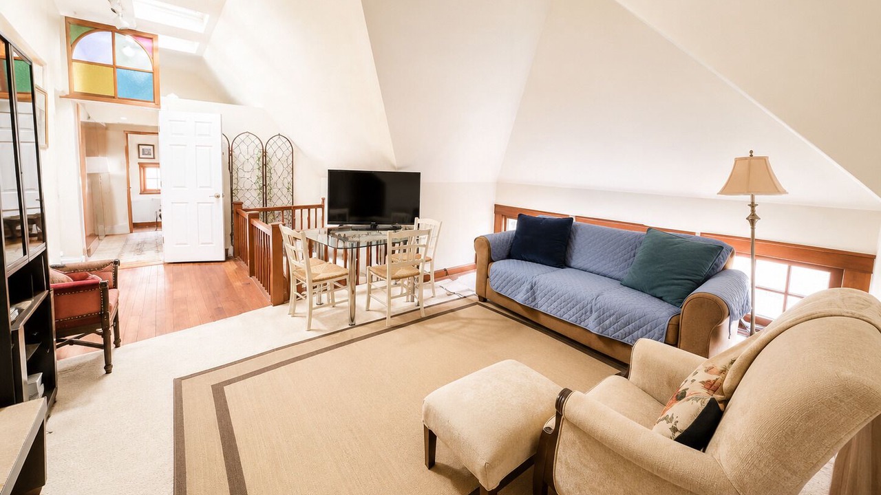 Photo of Livingroom in Lakewood