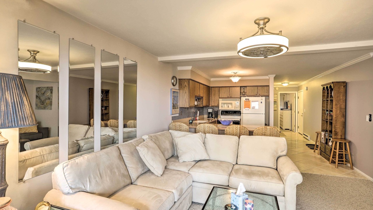 Photo of Livingroom in Port Clinton